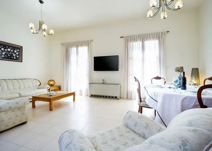 בית נופש Metropolis House *