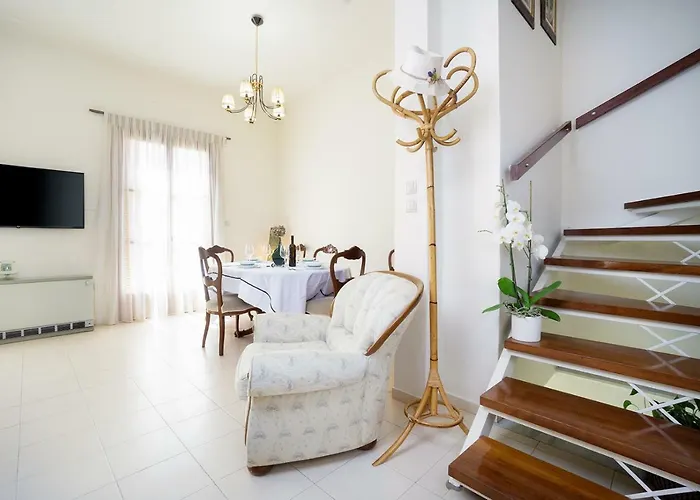 Metropolis House Дом отдыха